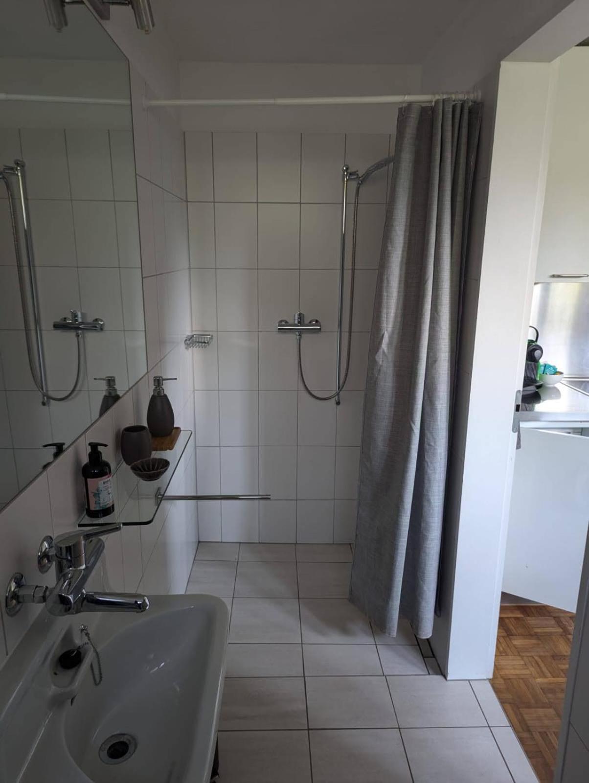 2.5 Zimmerwohnung, Pinut Trin Екстер'єр фото